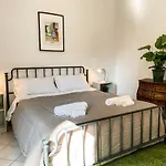 Sestio House * Rome